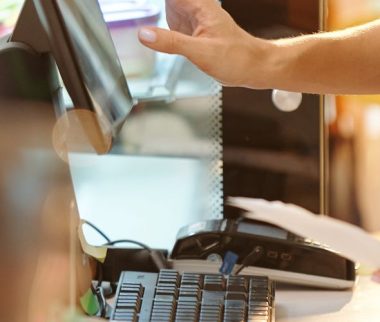 Logiciel de caisse : chef d’entreprise B2C, ne manquez pas la date limite de certification